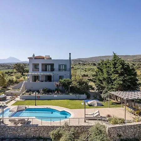 Villa Kyveli Loutra (Crete)