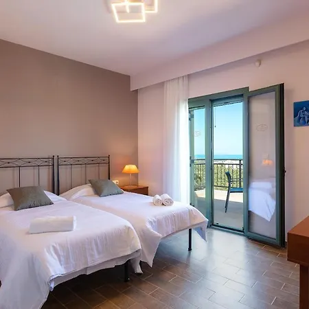 Kyveli Villa Loutra (Crete)